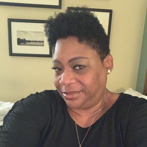 Meet your Posher, Angelique